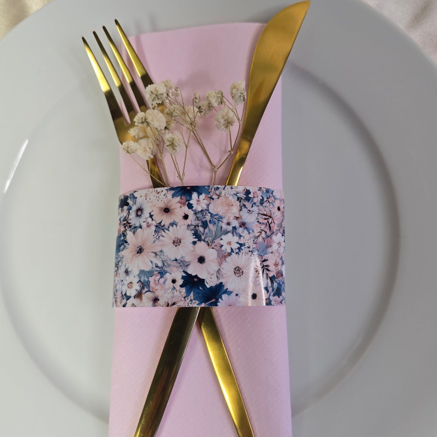 Serviettbånd av papir - blå blomster