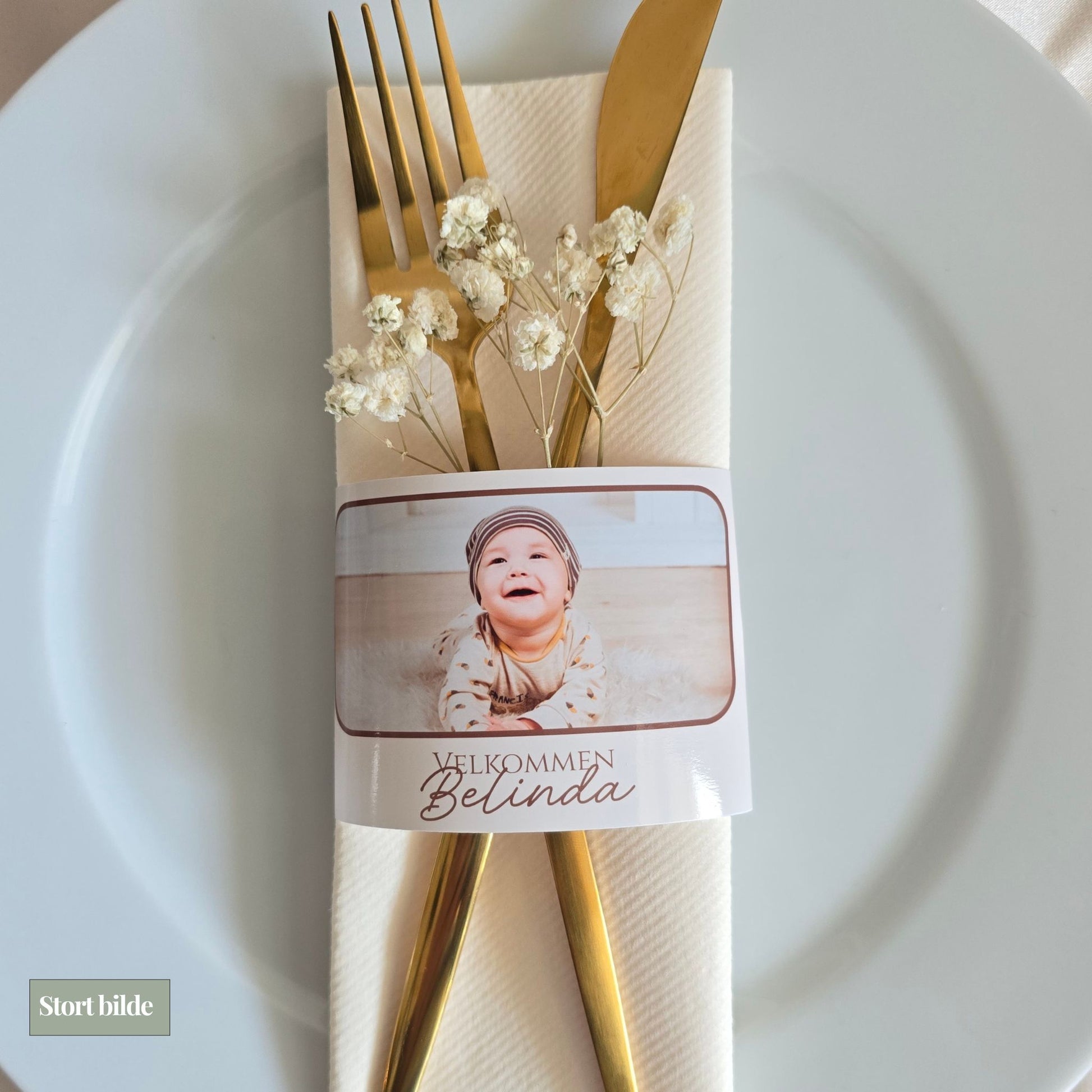 Sandfarget serviettbånd med navn og bilde