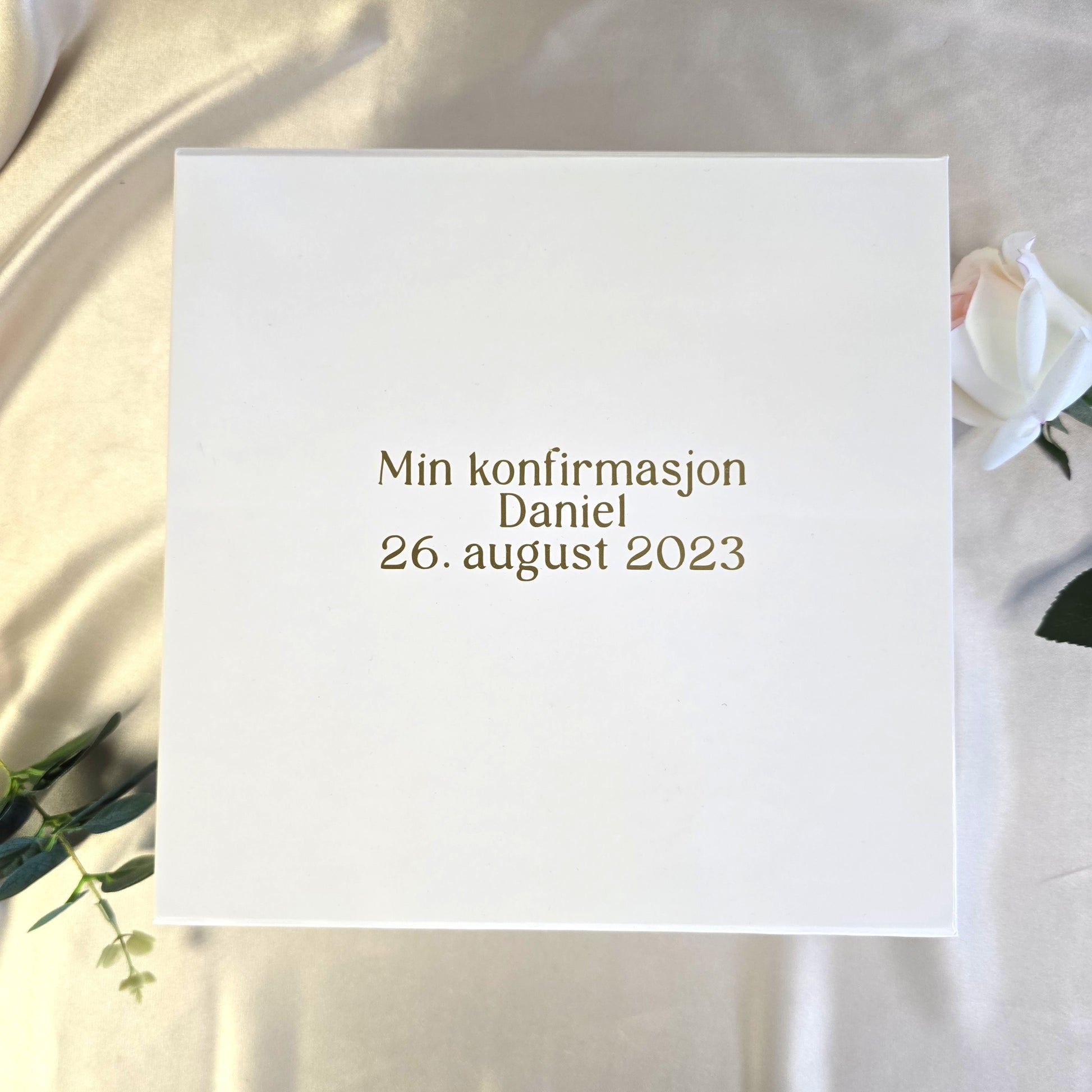 Minneboks for alle minnene fra konfirmasjonen
