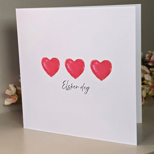Valentineskort med valgfri tekst - 3 hjerter