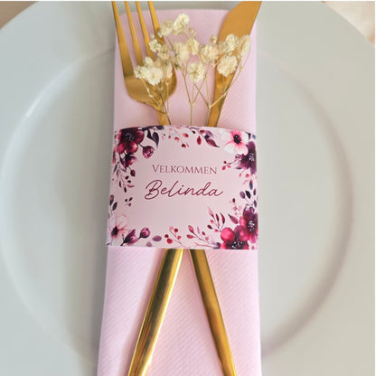 Serviettbånd med navn - rosa med blomster